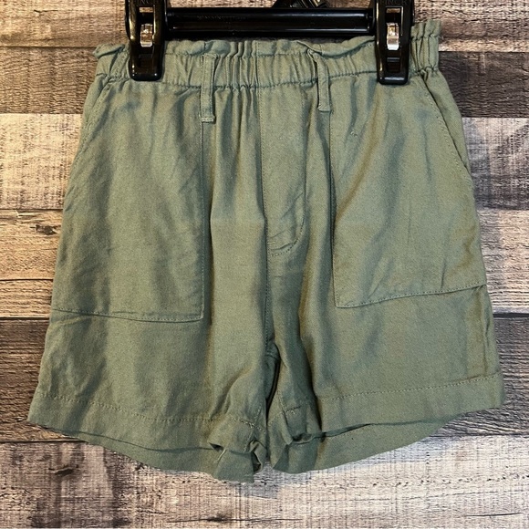 H&M Girl's Olive Green Paper Bag Style Shorts - Picture 1 of 4